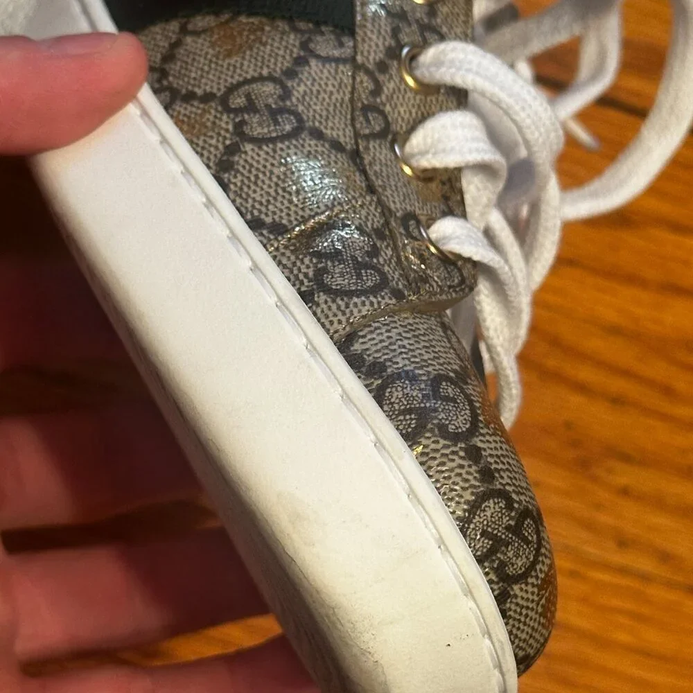 Gucci Supreme Sneakers with Bees - Picture 14 of 16